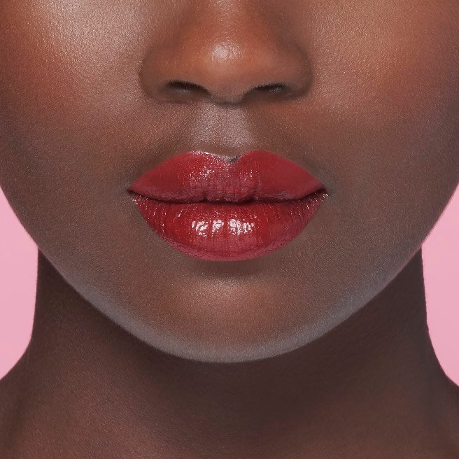 Oap Makeup Brillantsignature 306 Lipstick Closeup Darkskin 01